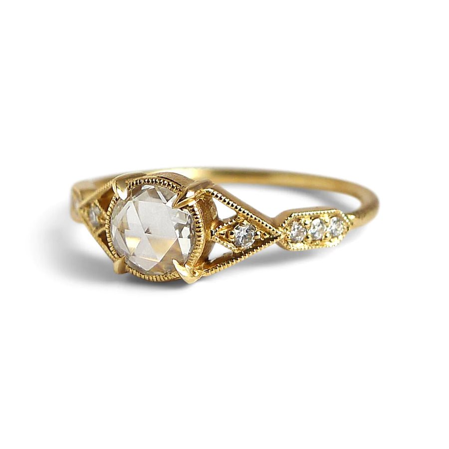 Aestas Ring With White Diamond